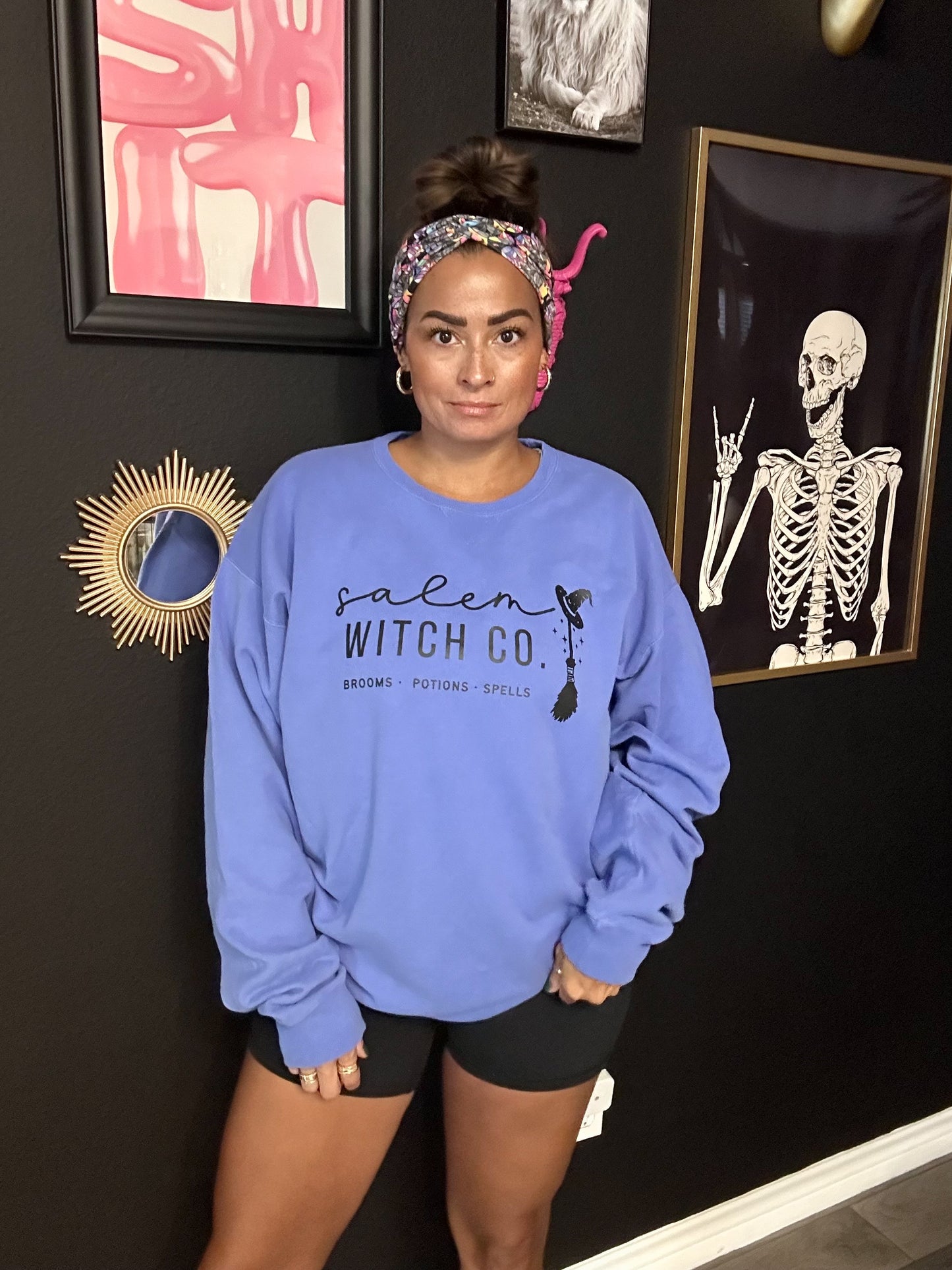 WITCHY - CREW NECK