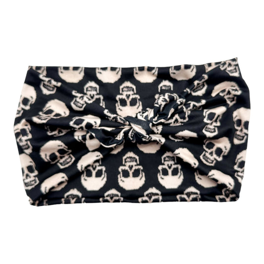 BLACK - KNIT SKULLS - LUXE