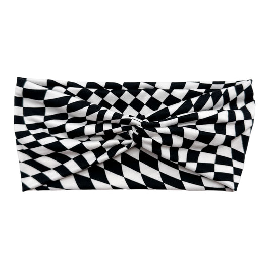 GROOVY B&W CHECKERS - FRONT KNOT