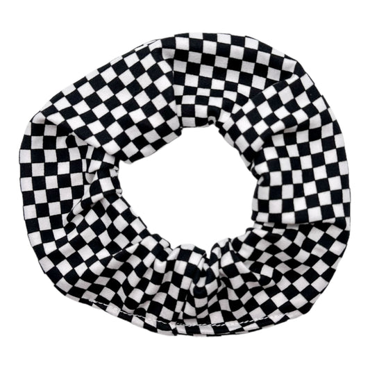 SMALL BLACK & WHITE CHECKERS - SCRUNCHIE