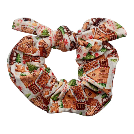 GINGERBREAD STREETS - BOW SCRUNCHIE