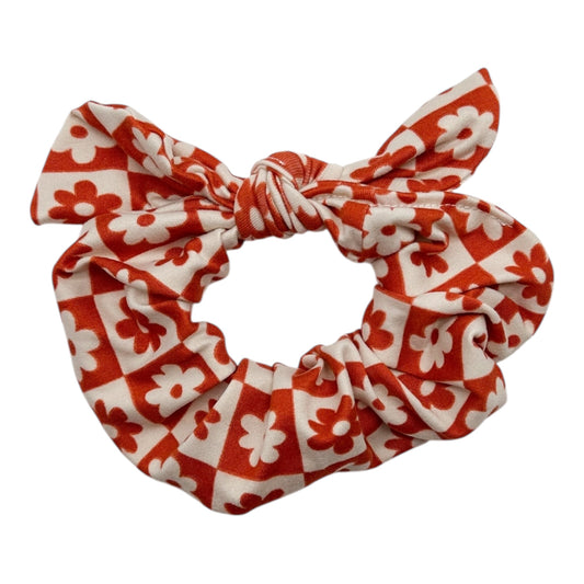 RUST DAISY CHECKERS  - BOW SCRUNCHIE