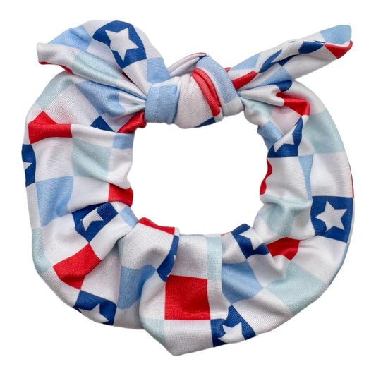 CHECKERS & STARS - BOW SCRUNCHIE