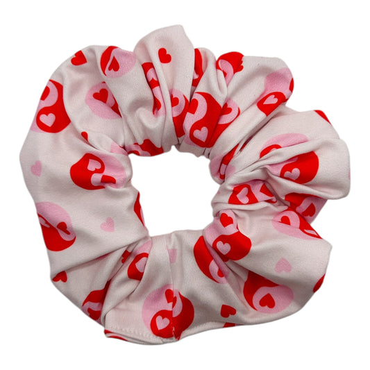 YING YANG HEARTS - OVERSIZED SCRUNCHIE